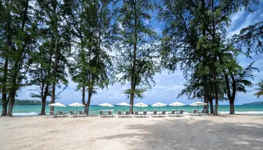 Amora Beach Resort