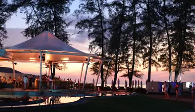 Amora Beach Resort