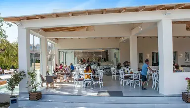 Amour Holiday Resort