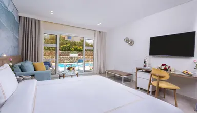 Amwaj Oyoun Resort & Casino (ex AA Amwaj Resort)