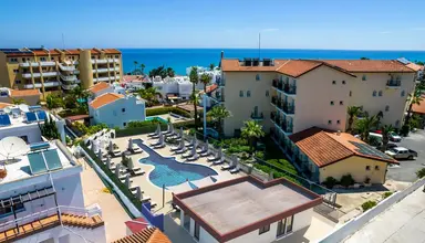Anais Bay