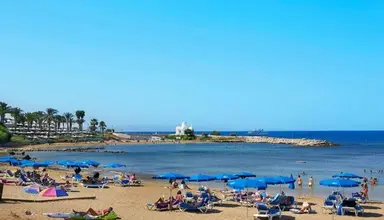 Anais Bay