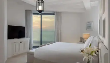 Anantara Santorini Abu Dhabi Retreat