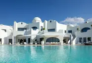 Anantara Santorini Abu Dhabi Retreat