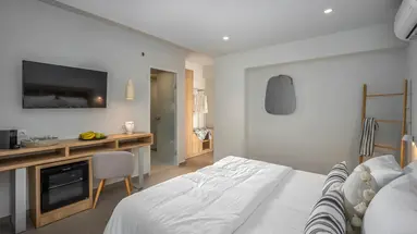 Anassa Suites