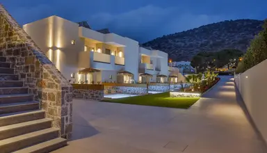 Anassa Suites