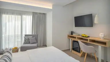 Anassa Suites