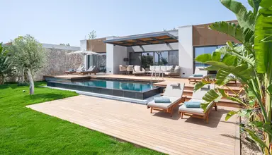 Anda Barut Collection