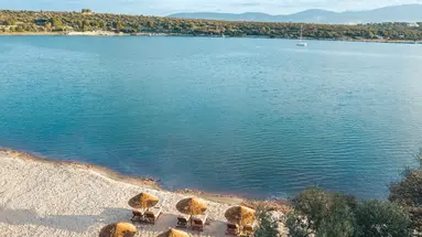Anda Barut Collection