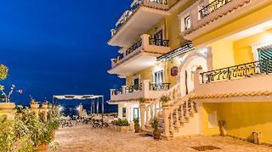 Andreolas Luxury Suites