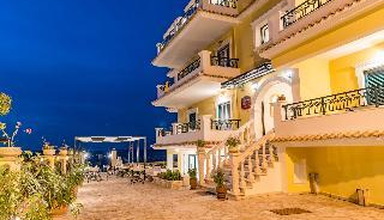 Andreolas Luxury Suites