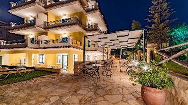 Andreolas Luxury Suites
