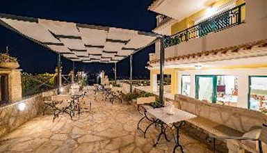 Andreolas Luxury Suites