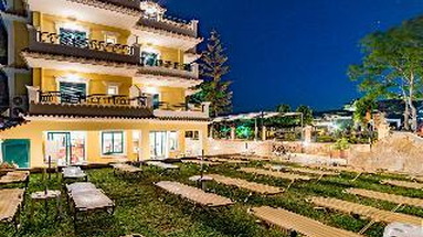 Andreolas Luxury Suites