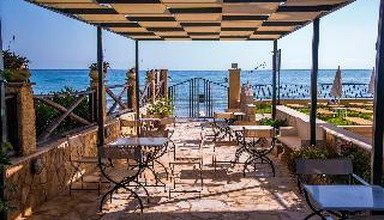 Andreolas Luxury Suites