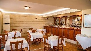 Andreolas Luxury Suites