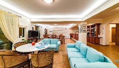Andreolas Luxury Suites