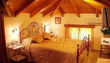 Andreolas Luxury Suites
