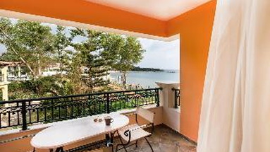 Andreolas Luxury Suites