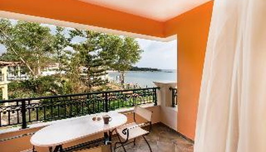 Andreolas Luxury Suites