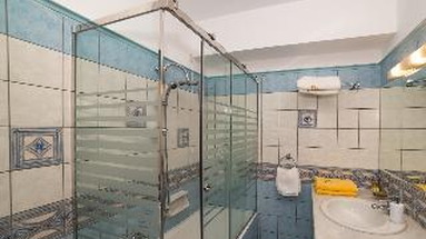 Andreolas Luxury Suites