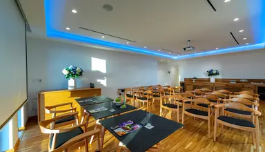 Anemi Hotel & Suites