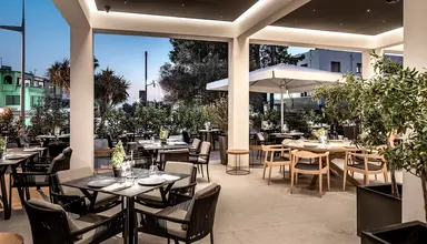 Anemi Hotel & Suites