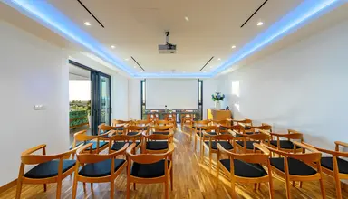 Anemi Hotel & Suites