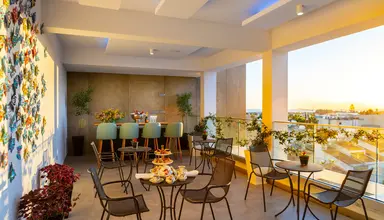 Anemi Hotel & Suites