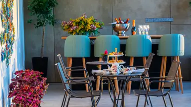Anemi Hotel & Suites