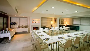 Anemi Hotel & Suites