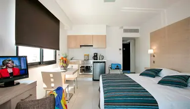 Anemi Hotel & Suites