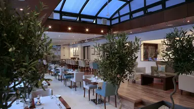 Anemi Hotel & Suites