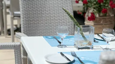 Anemi Hotel & Suites