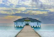 Angaga Island Resort
