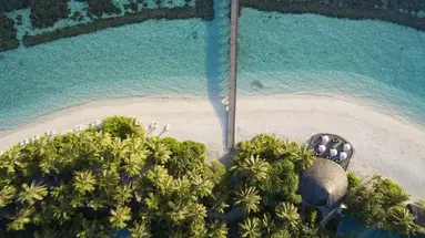 Angaga Island Resort