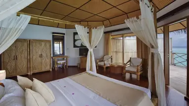 Angaga Island Resort