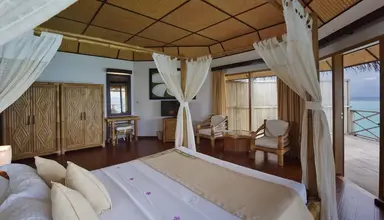 Angaga Island Resort