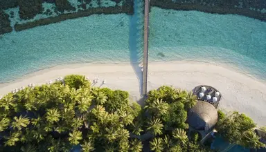 Angaga Island Resort