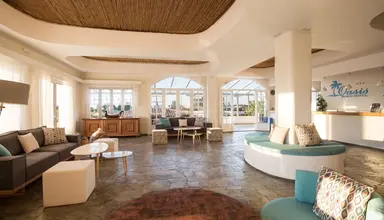 Anissa Oasis Beach