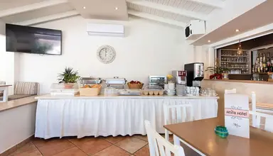 Anita Hotel