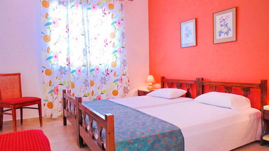Anna Apartments