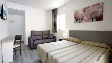 Anna Hostal