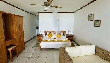 Anse Soleil Beachcomber
