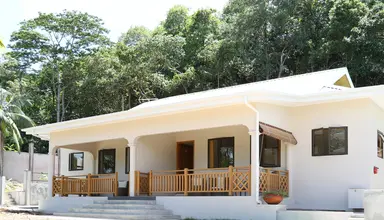 Anse Soleil Beachcomber