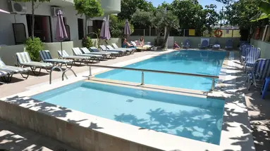 Anseli Apartments and Studios