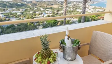 Anthoula Kos