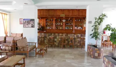 Anthoula Kos