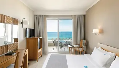Antigoni Seaside Resort