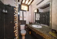 Antonio Beach Tree House Hotel & Spa